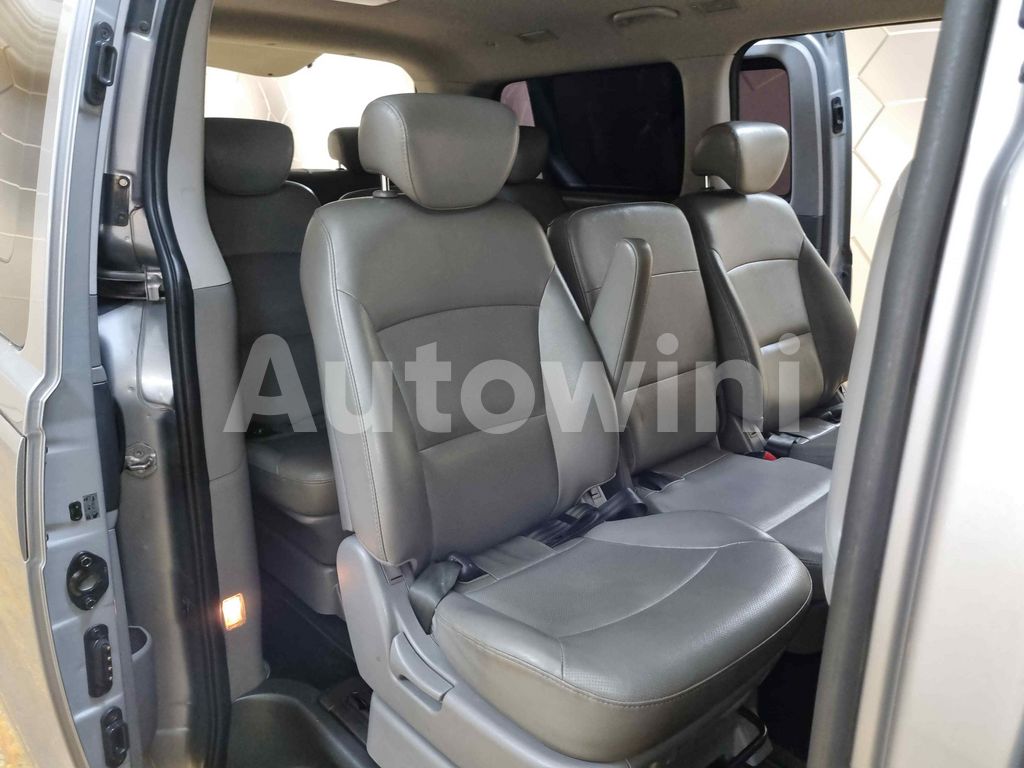 2014 HYUNDAI GRAND STAREX H-1 AUTO +ABS +NAVI +REAR CAMERA +12 SEAT - 26