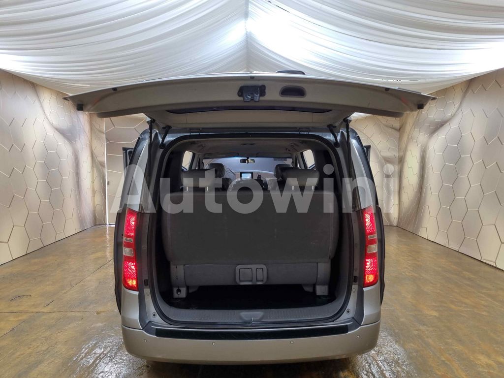 2014 HYUNDAI GRAND STAREX H-1 AUTO +ABS +NAVI +REAR CAMERA +12 SEAT - 30