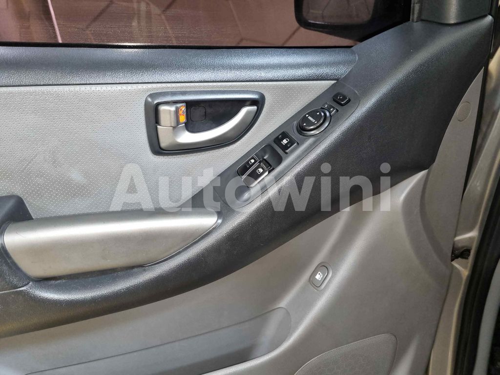 2014 HYUNDAI GRAND STAREX H-1 AUTO +ABS +NAVI +REAR CAMERA +12 SEAT - 37