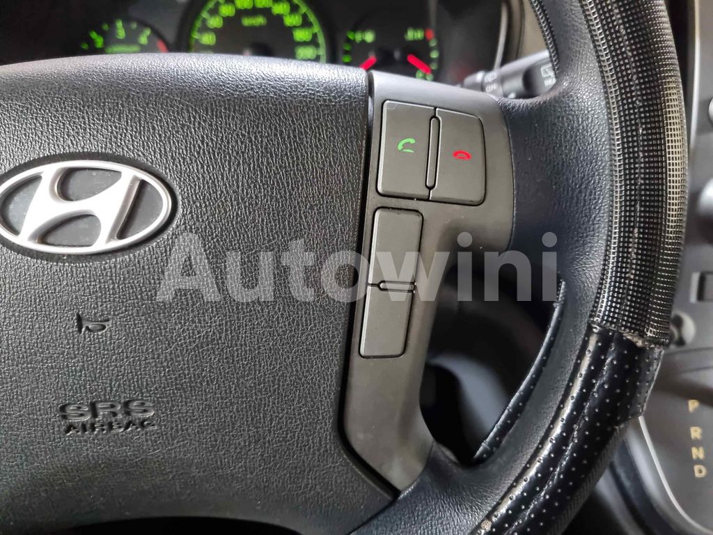 2014 HYUNDAI GRAND STAREX H-1 AUTO +ABS +NAVI +REAR CAMERA +12 SEAT - 12