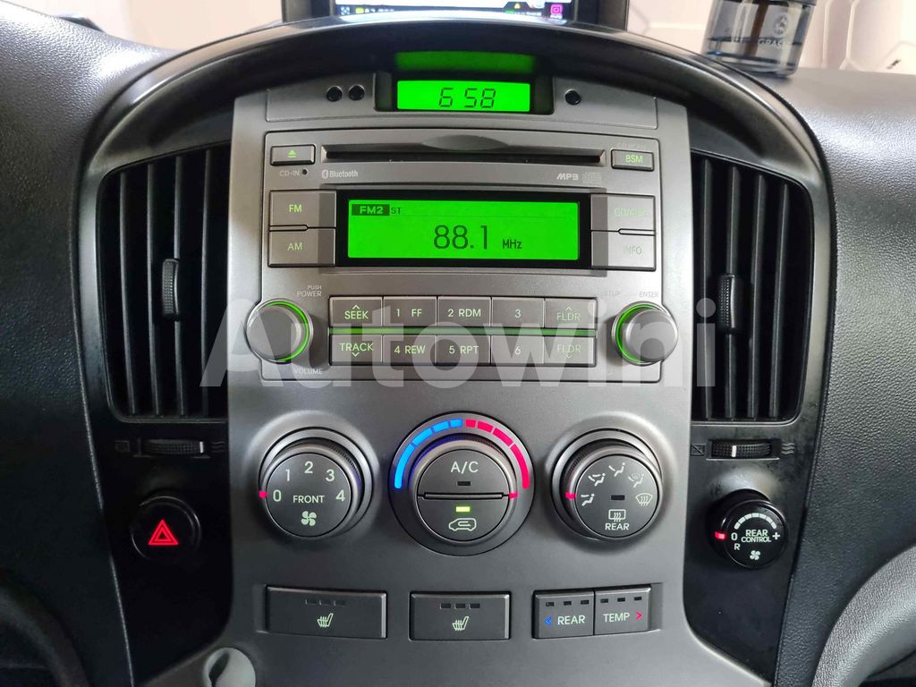 2014 HYUNDAI GRAND STAREX H-1 AUTO +ABS +NAVI +REAR CAMERA +12 SEAT - 15