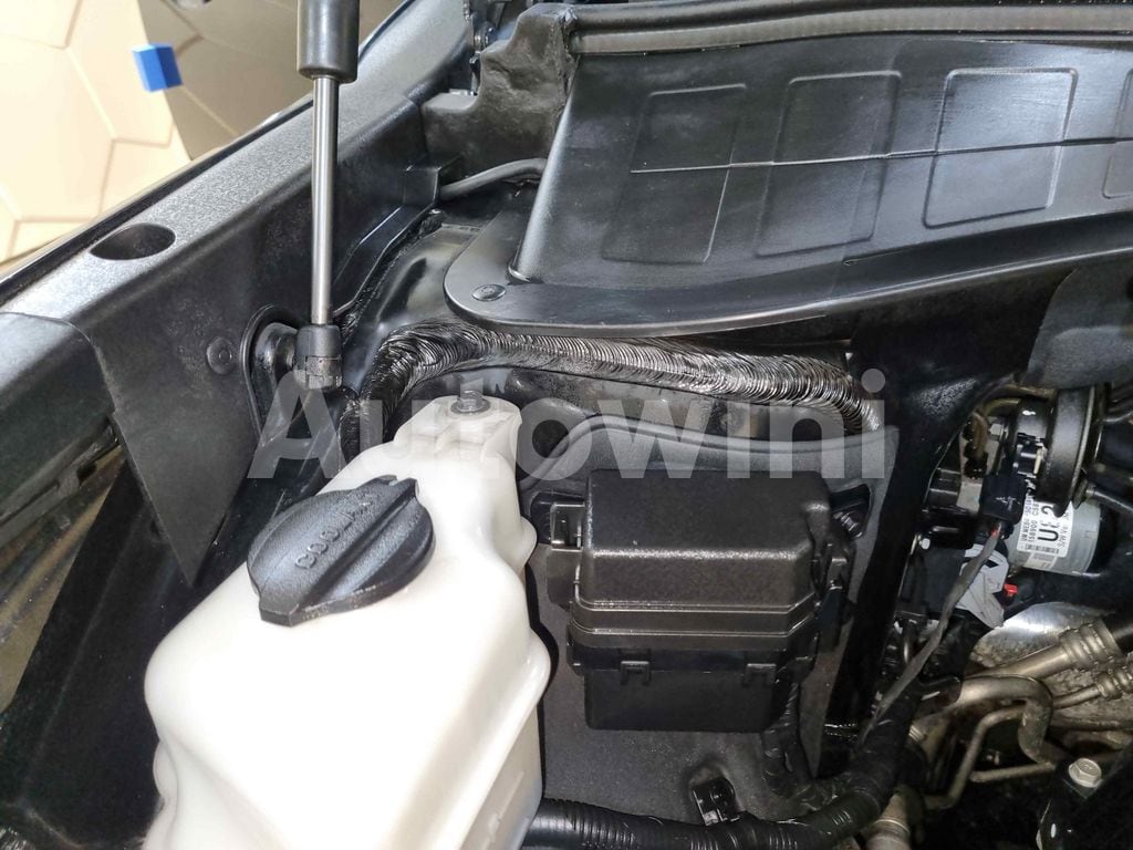 2015 KIA  SORENTO AUTO +4WD+S.KEY +NAVI+REAR CAMERA +ABS - 19
