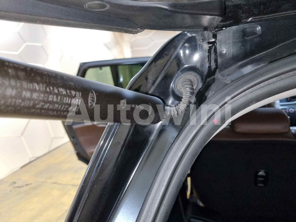 2015 KIA  SORENTO AUTO +4WD+S.KEY +NAVI+REAR CAMERA +ABS - 31