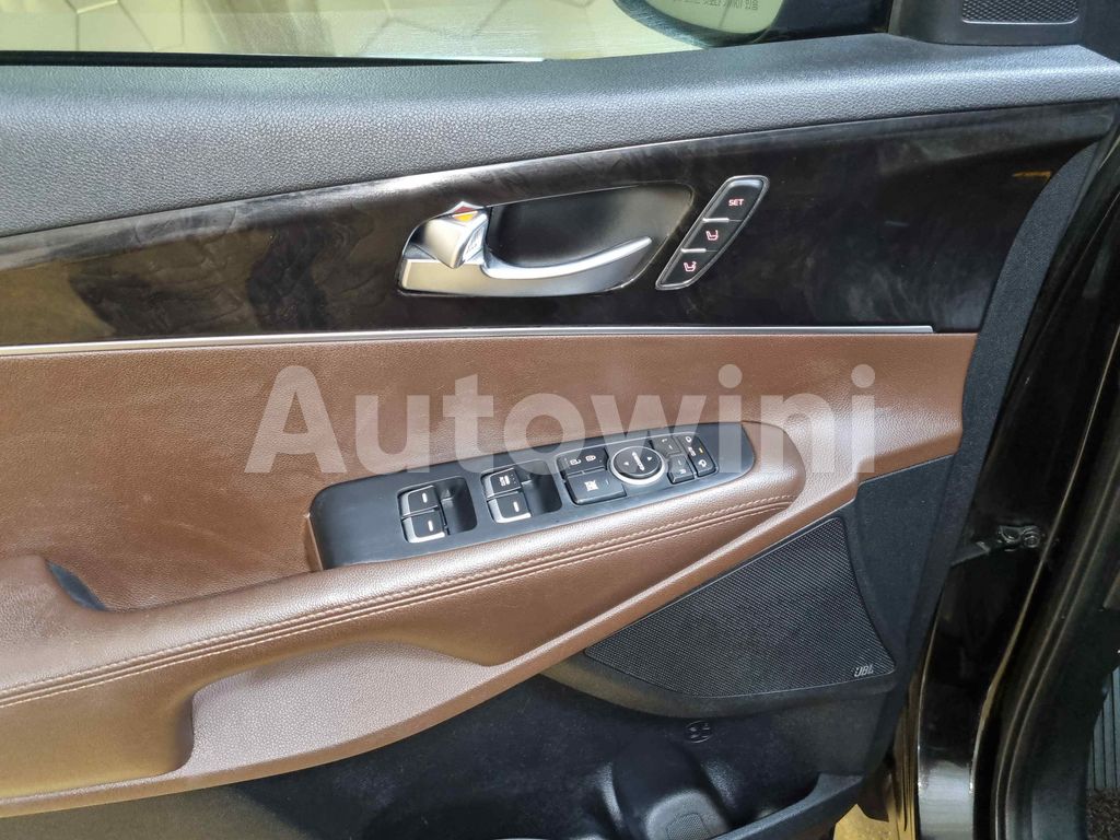 2015 KIA  SORENTO AUTO +4WD+S.KEY +NAVI+REAR CAMERA +ABS - 39
