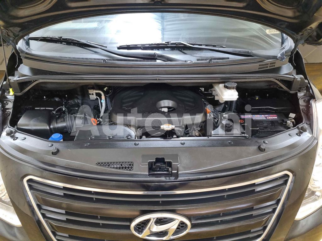 2017 HYUNDAI GRAND STAREX H-1 AUTO +4WD+NAVI+REAR CAMERA - 19