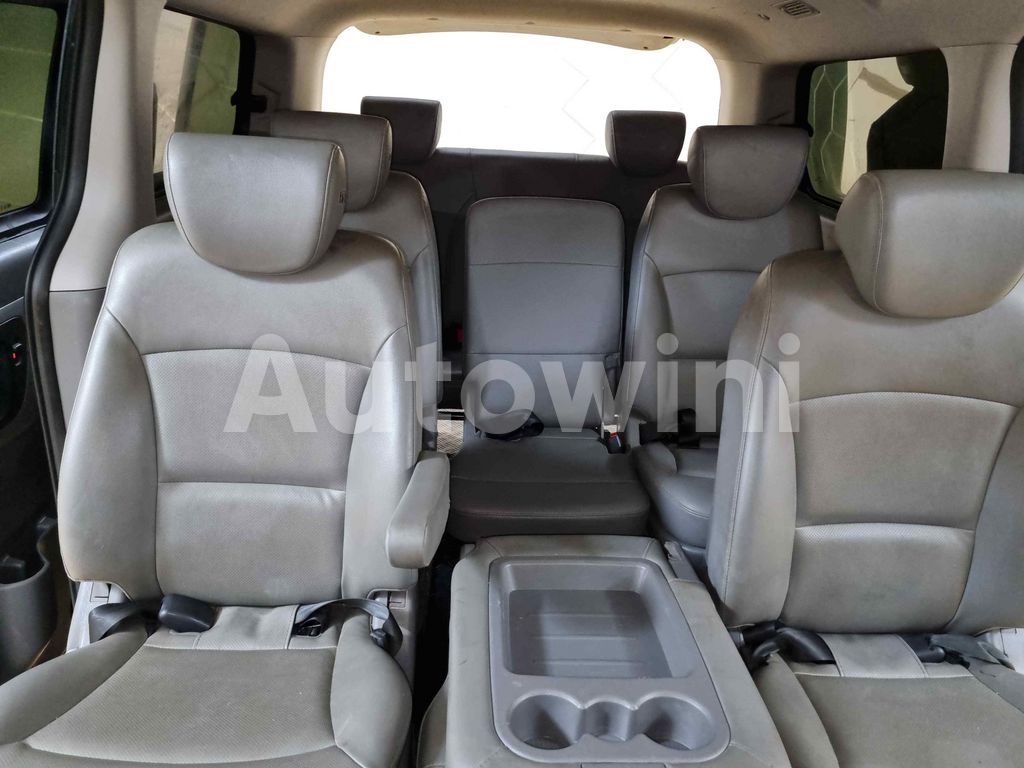 2017 HYUNDAI GRAND STAREX H-1 AUTO +4WD+NAVI+REAR CAMERA - 29