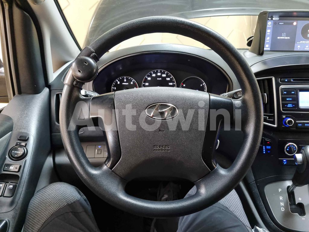 2017 HYUNDAI GRAND STAREX H-1 AUTO +4WD+NAVI+REAR CAMERA - 10