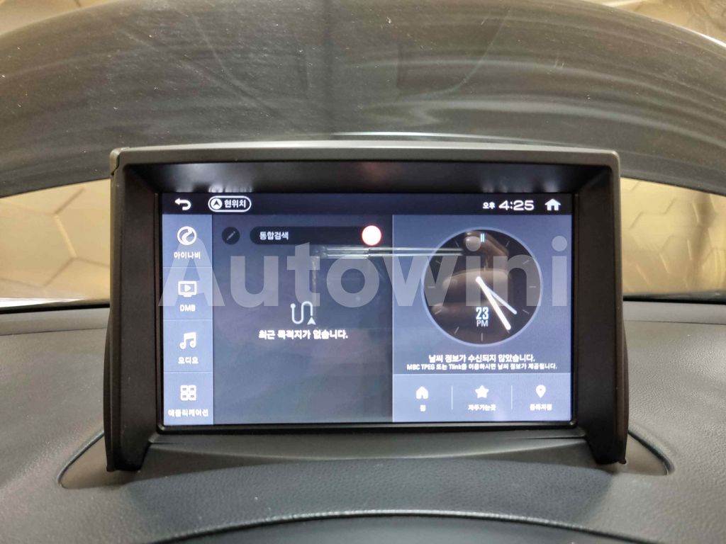 2017 HYUNDAI GRAND STAREX H-1 AUTO +4WD+NAVI+REAR CAMERA - 11