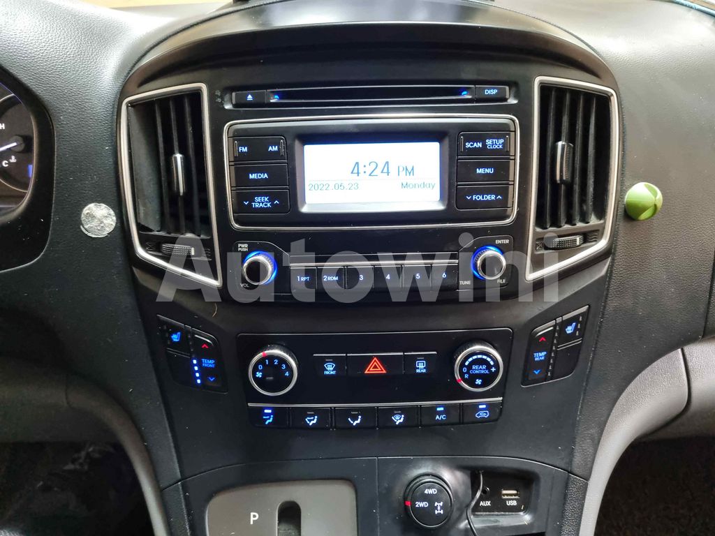 2017 HYUNDAI GRAND STAREX H-1 AUTO +4WD+NAVI+REAR CAMERA - 13