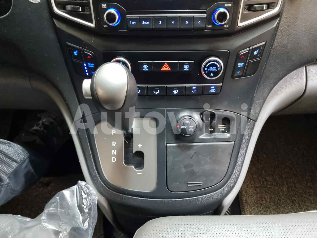 2017 HYUNDAI GRAND STAREX H-1 AUTO +4WD+NAVI+REAR CAMERA - 15