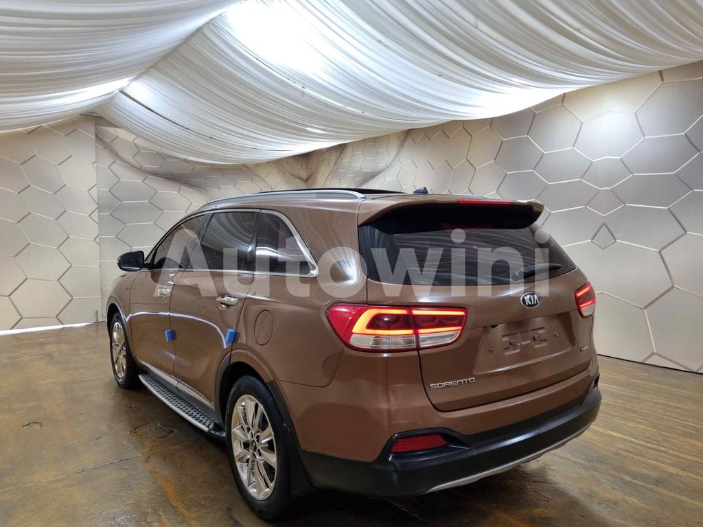 KNAPK81ABFA001725 2015 KIA  SORENTO AUTO +S.KEY +SUN ROOF +NAVI +REAR CAMERA-5
