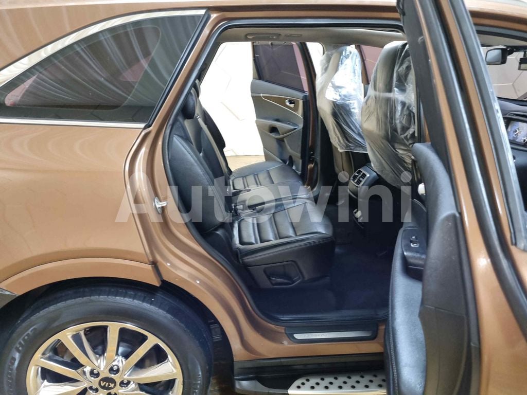2015 KIA  SORENTO AUTO +S.KEY +SUN ROOF +NAVI +REAR CAMERA - 32