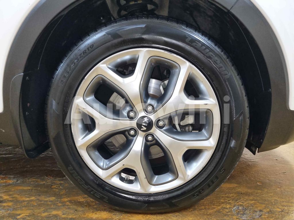 2015 KIA  SORENTO AUTO +S.KEY +NAVI +REAR CAMERA - 48