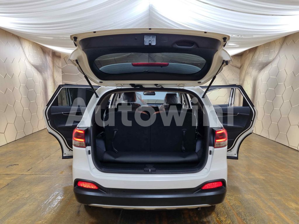 2015 KIA  SORENTO AUTO +S.KEY +NAVI +REAR CAMERA - 35