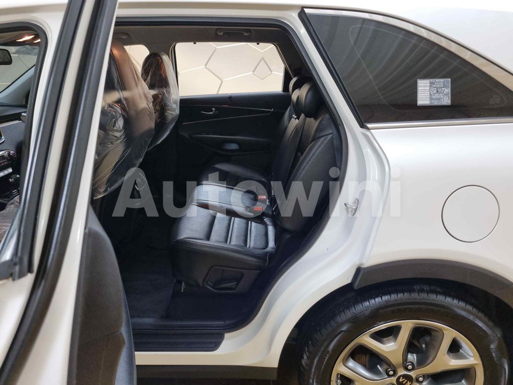 2015 KIA  SORENTO AUTO +S.KEY +NAVI +REAR CAMERA - 41