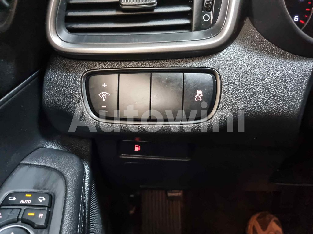 2015 KIA  SORENTO AUTO +S.KEY +NAVI +REAR CAMERA - 17