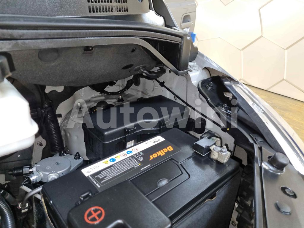 2017 HYUNDAI GRAND STAREX H-1 AUTO +12 SEAT +NAVI +REAR CAMERA - 21
