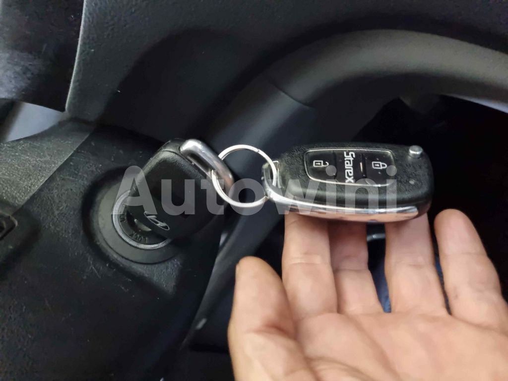 2017 HYUNDAI GRAND STAREX H-1 AUTO +12 SEAT +NAVI +REAR CAMERA - 16