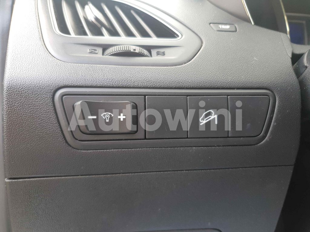2011 HYUNDAI TUCSON IX NAVI X20 - 19