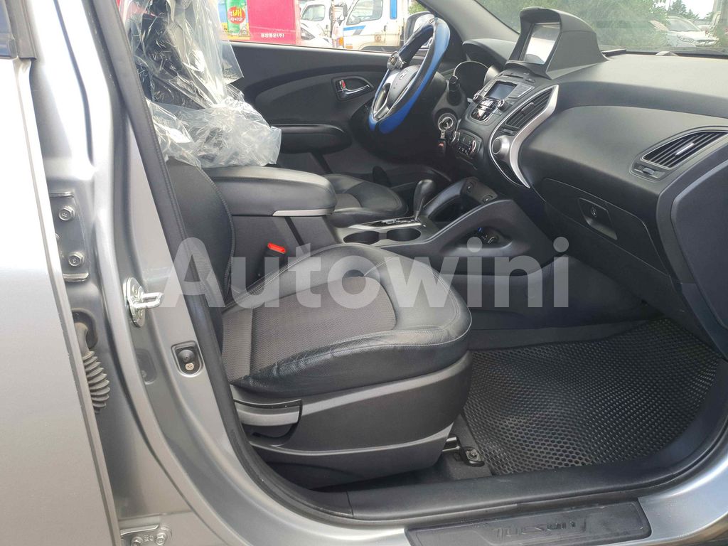 2011 HYUNDAI TUCSON IX NAVI X20 - 36
