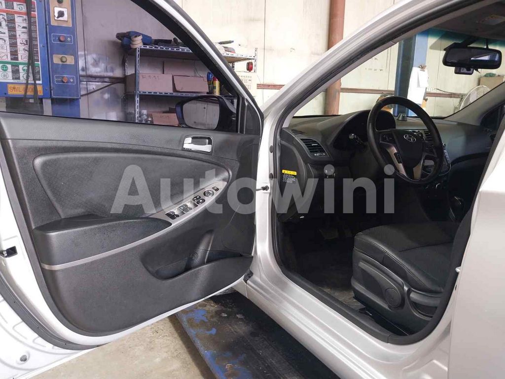 2017 HYUNDAI ACCENT  NO ACCIDENT, S KEY, ENGLISH NA - 13