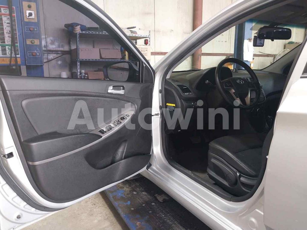 2017 HYUNDAI ACCENT  NO ACCIDENT, S KEY, ENGLISH NA - 13