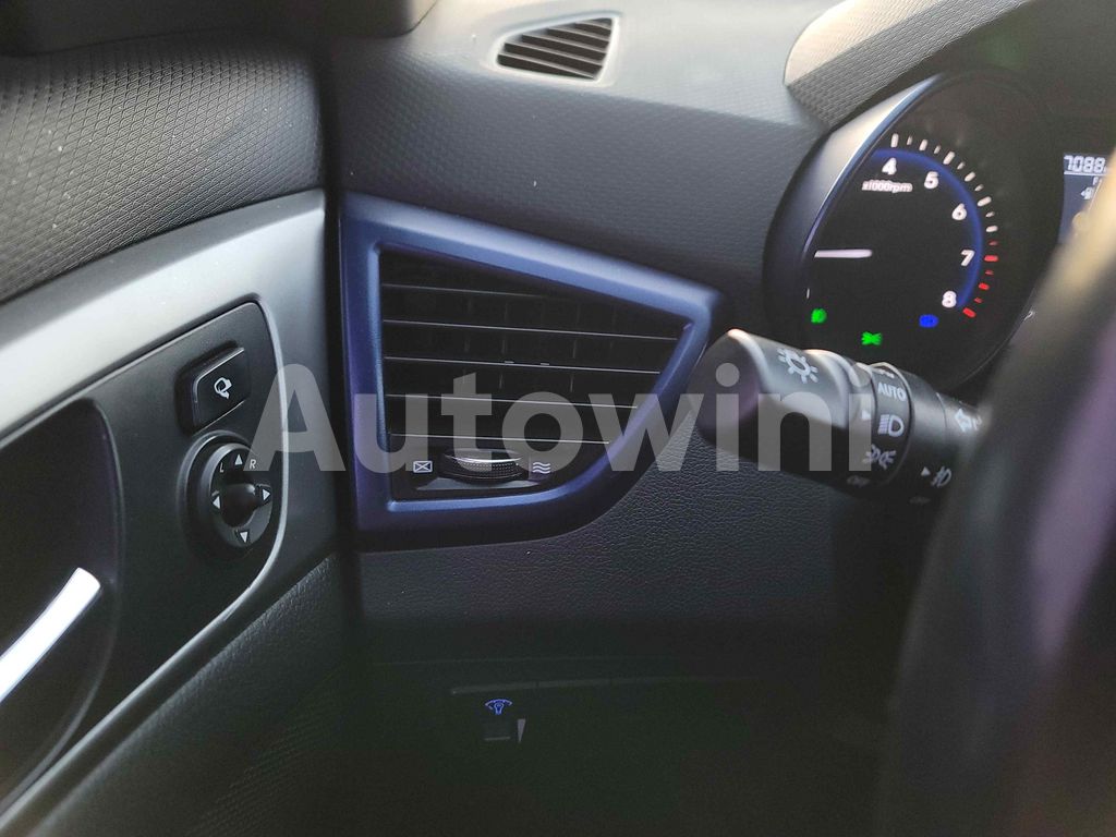 2012 HYUNDAI VELOSTER TURBO M/T R18/FULL OPTION - 38