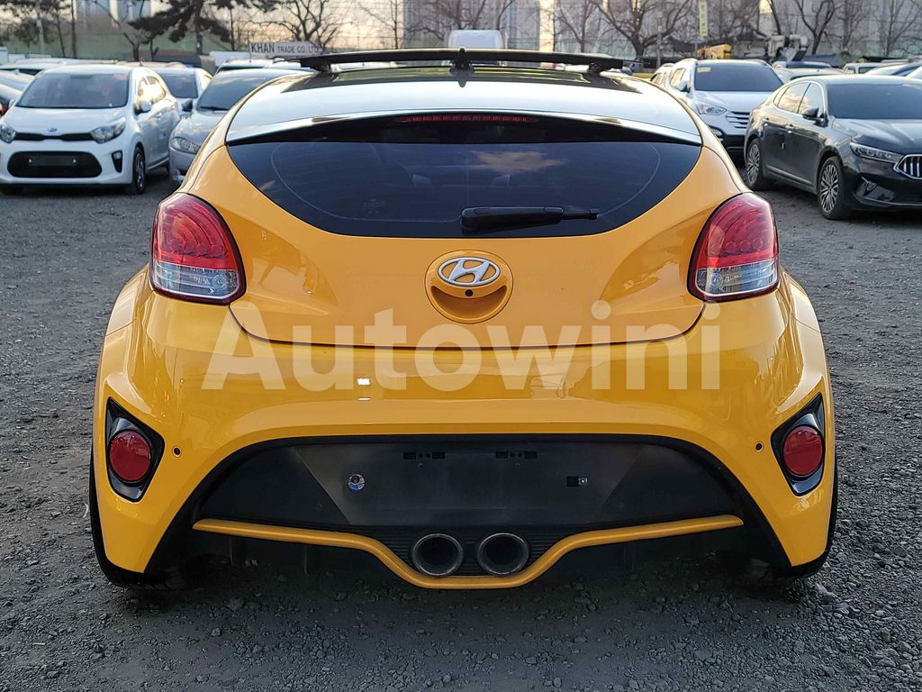 KMHTE61DGCU029998 2012 HYUNDAI VELOSTER TURBO A/T R18/P.SUN/NAVI/R.CAM/S.KEY-5