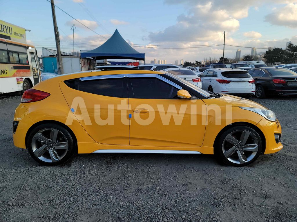 2012 HYUNDAI VELOSTER TURBO A/T R18/P.SUN/NAVI/R.CAM/S.KEY - 8