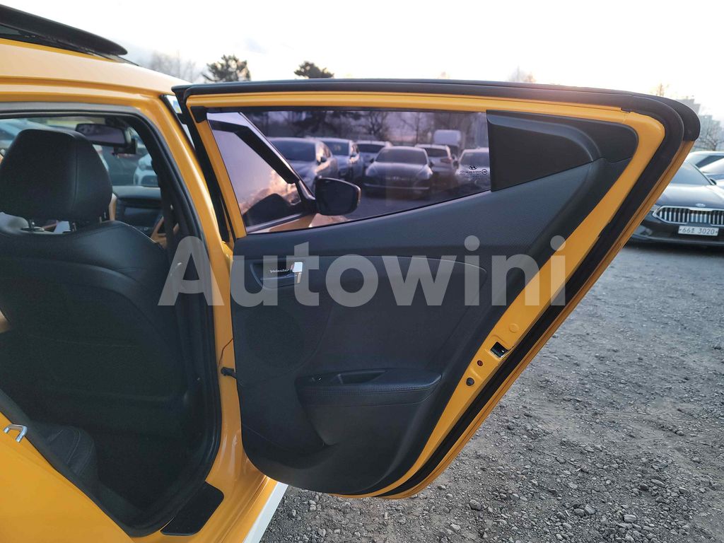 2012 HYUNDAI VELOSTER TURBO A/T R18/P.SUN/NAVI/R.CAM/S.KEY - 15