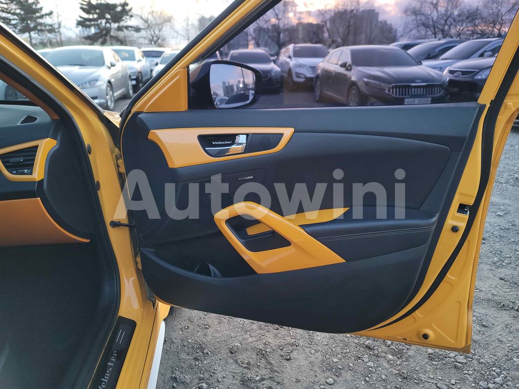 2012 HYUNDAI VELOSTER TURBO A/T R18/P.SUN/NAVI/R.CAM/S.KEY - 16