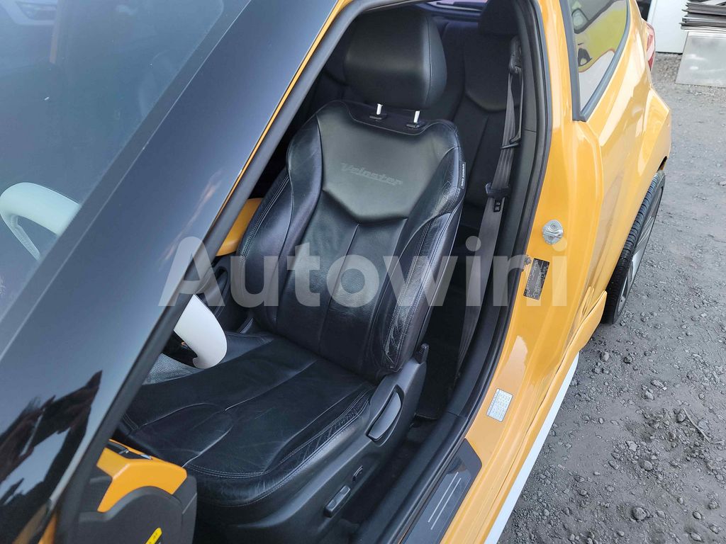 2012 HYUNDAI VELOSTER TURBO A/T R18/P.SUN/NAVI/R.CAM/S.KEY - 20