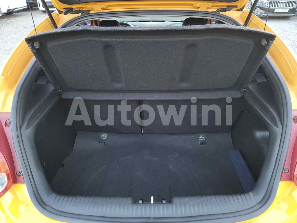 2012 HYUNDAI VELOSTER TURBO A/T R18/P.SUN/NAVI/R.CAM/S.KEY - 44