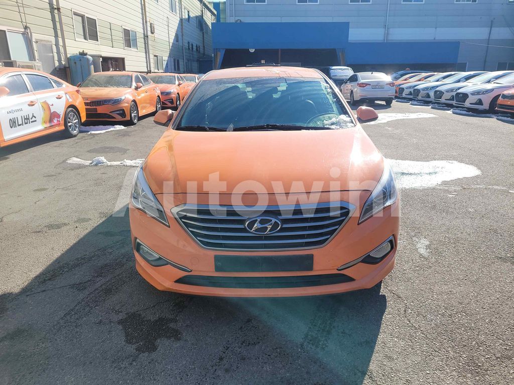 KMHE341DBJA425258 2018 HYUNDAI LF SONATA TAXI-REAL MILEAGE-0