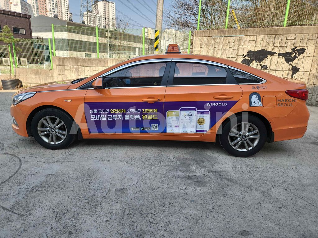 KMHE341DBJA376389 2018 HYUNDAI LF SONATA TAXI NO ACCIDENT/REAL MILEAGE-1