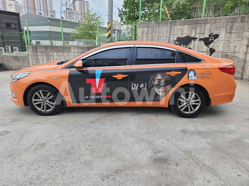 KMHE341DBJA437695 2018 HYUNDAI LF SONATA TAXI/NO ACCIDENT/REAL MILEAGE-1