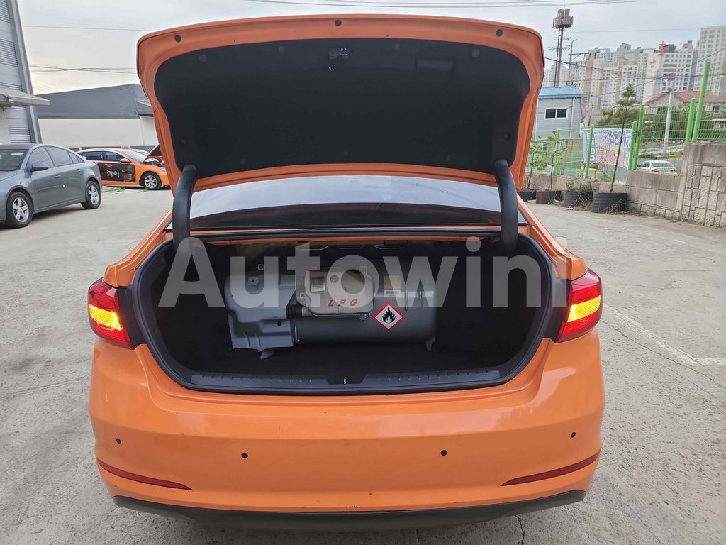 2018 HYUNDAI LF SONATA TAXI/NO ACCIDENT/REAL MILEAGE - 14