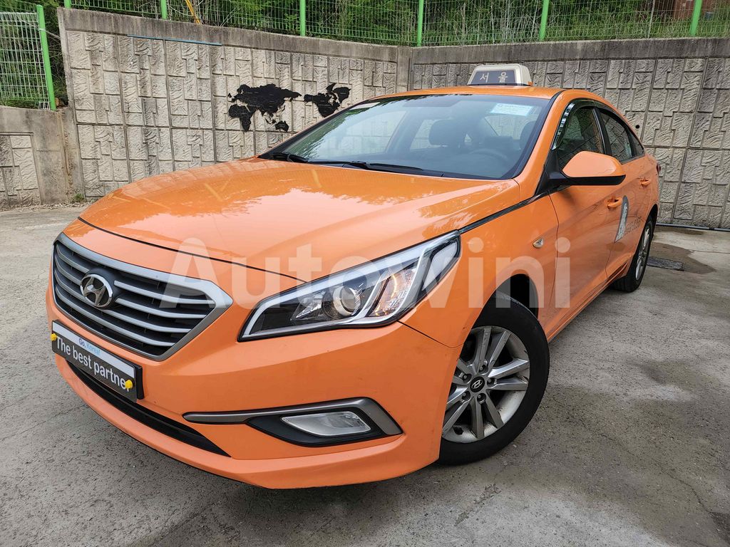 KMHE341DBJA376397 2018 HYUNDAI LF SONATA TAXI/REAL MILEAGE-0