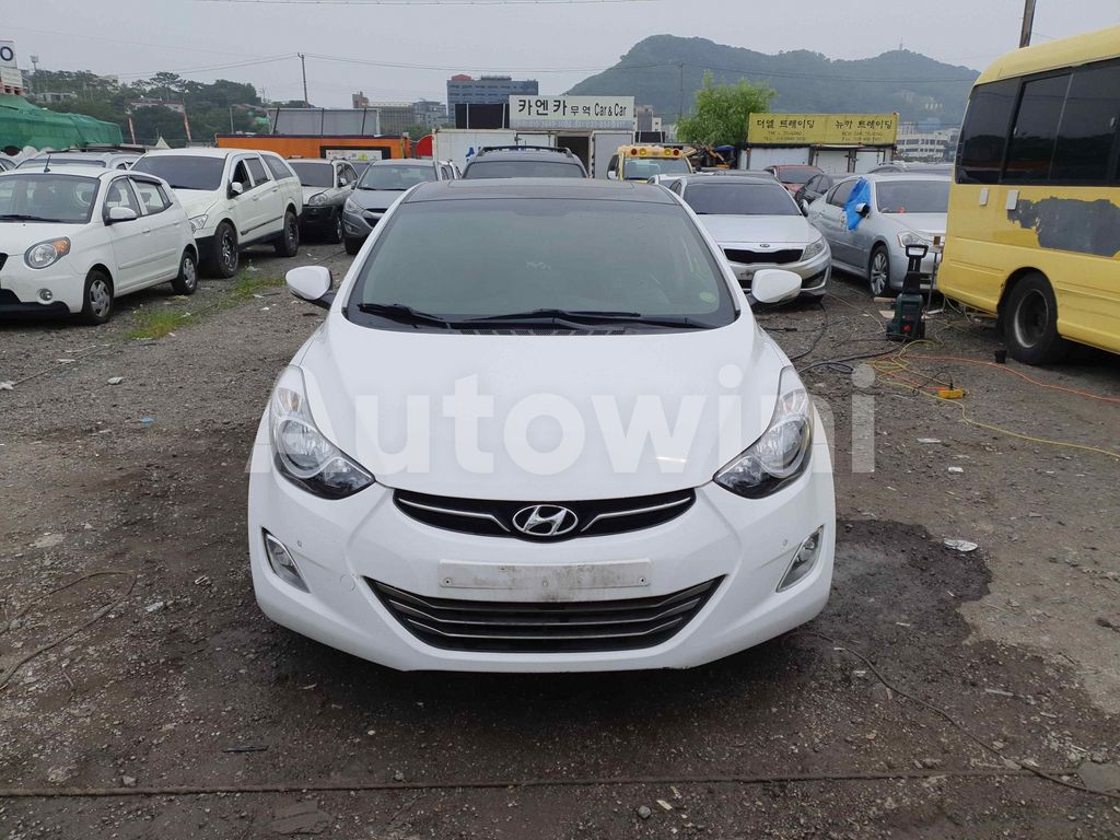 KMHDH41DBDU637156 2013 HYUNDAI AVANTE MD ELANTRA SUNROOF, SMART KEY, NAVIGATION-0
