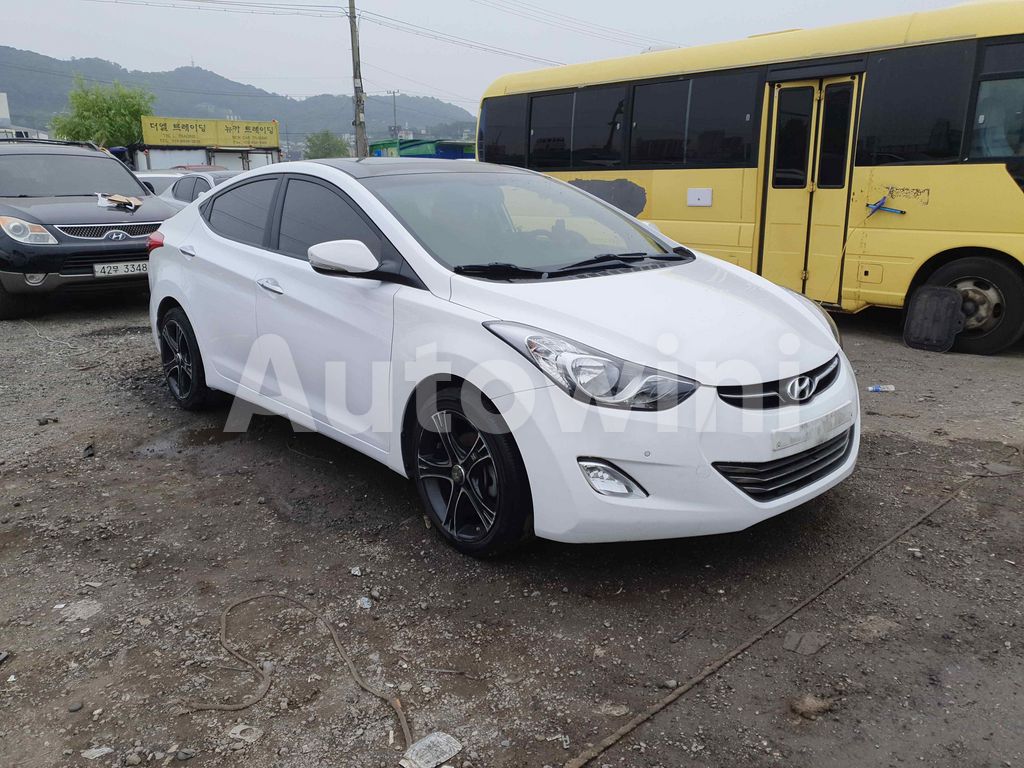 KMHDH41DBDU637156 2013 HYUNDAI AVANTE MD ELANTRA SUNROOF, SMART KEY, NAVIGATION-2