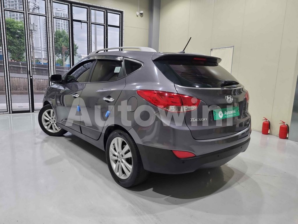 KMHJU81VDBU271430 2011 HYUNDAI TUCSON IX PREMIUM 4WD/UNCHANGED PARTS/P*SUN-5