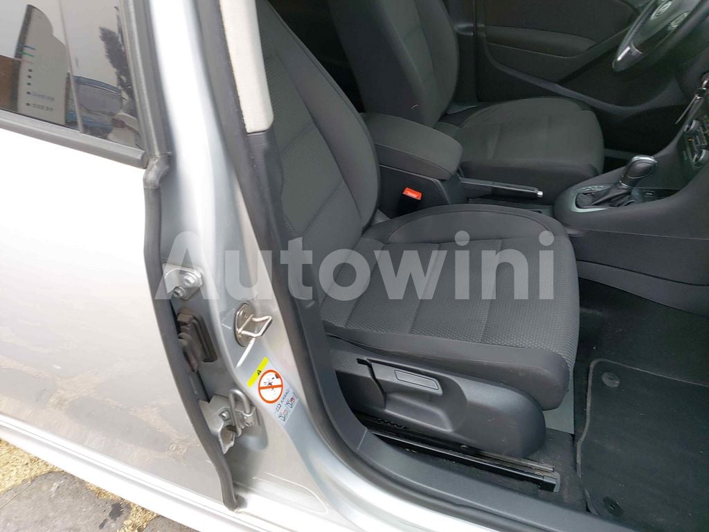 2013 VOLKSWAGEN GOLF 6GEN SUNROOF NAVI - 17