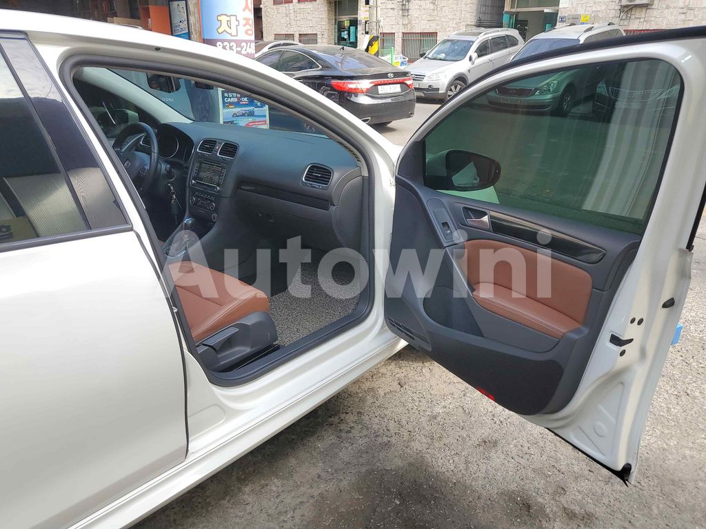 2013 VOLKSWAGEN GOLF 6GEN 2.0 TDI/SUNROOF/NO ACCIDENT - 13
