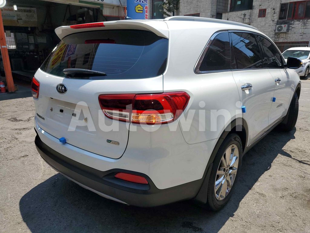 KNAPH81ABFA000807 2015 KIA  SORENTO NOBLESS S.KYE R.CAM-4