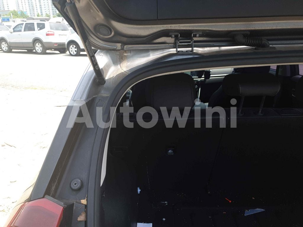 2018 KIA NIRO NO ACCIDENT NO REPAINT - 18