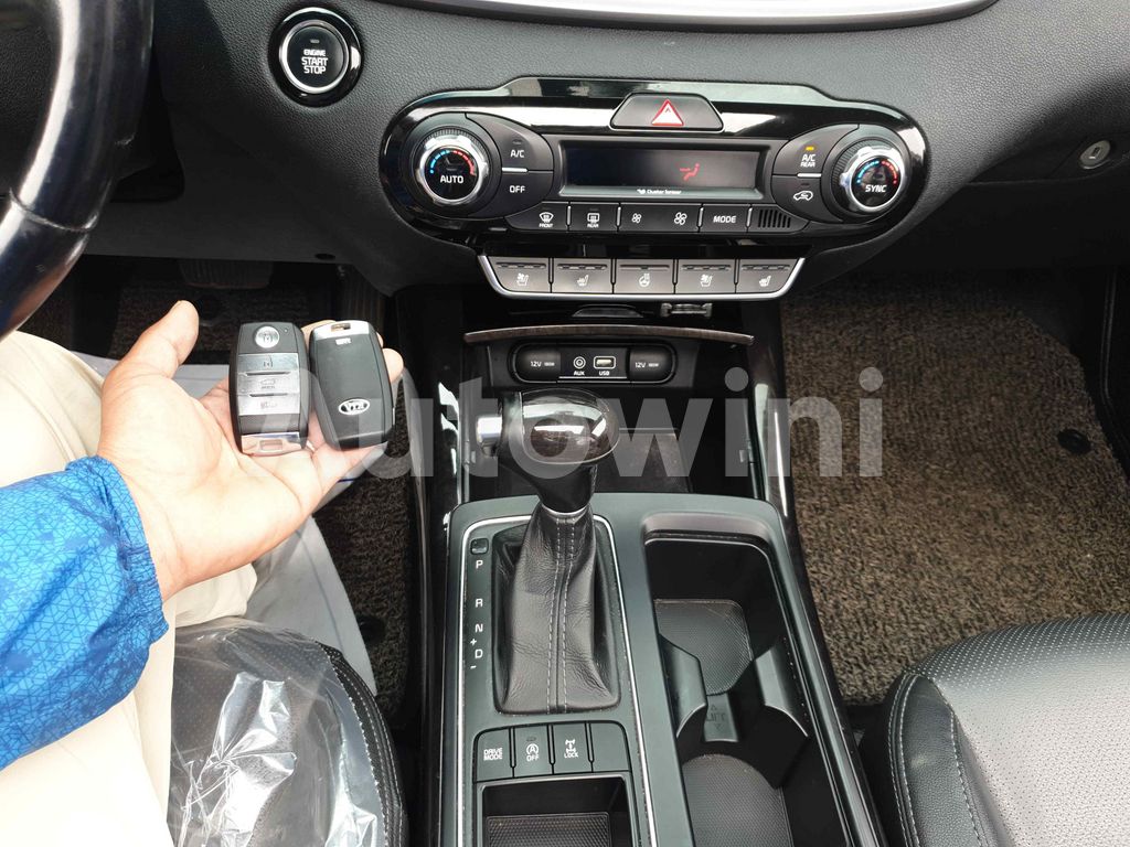 2015 KIA  SORENTO NO ACCIDENT* NO CHANGE* - 24