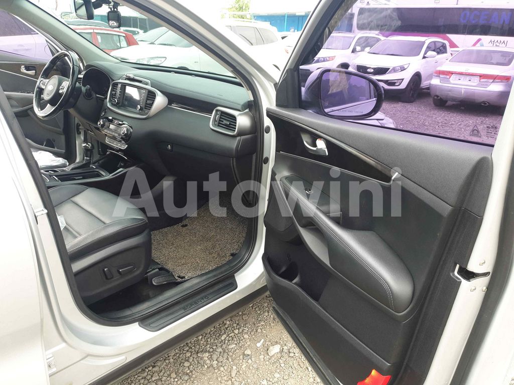 2015 KIA  SORENTO NO ACCIDENT* NO CHANGE* - 28