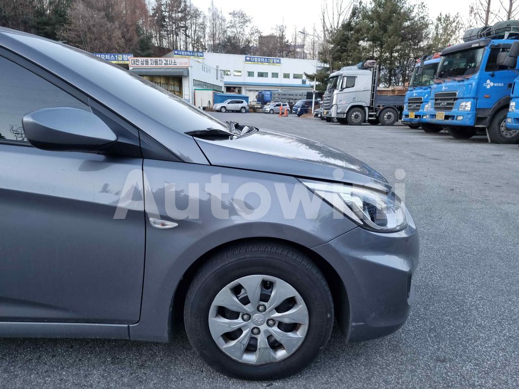 2017 HYUNDAI ACCENT  SMART NO ACCIDENT - 21