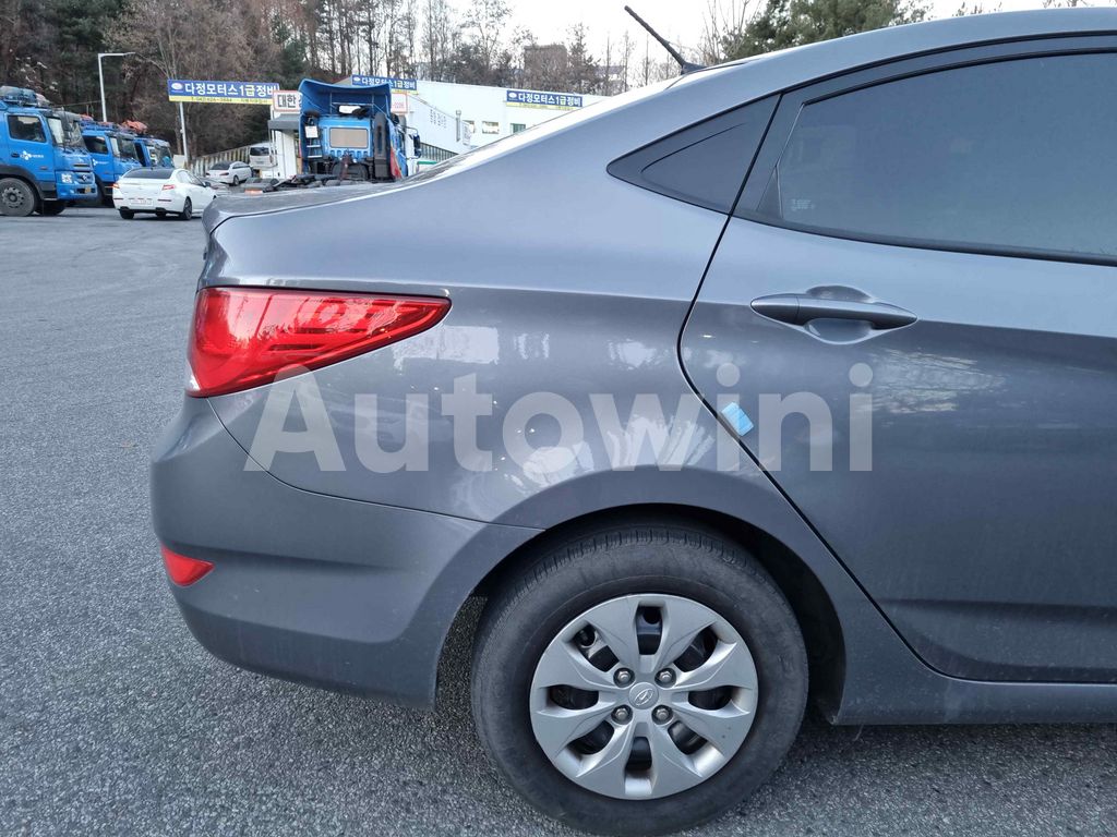 2017 HYUNDAI ACCENT  SMART NO ACCIDENT - 22