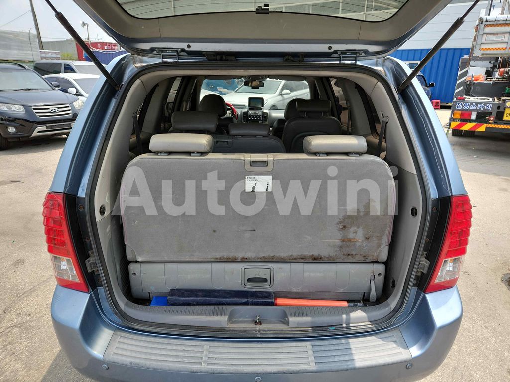 2010 KIA GRAND CARNIVAL SEDONA GRX GOOD CONDITION - 7